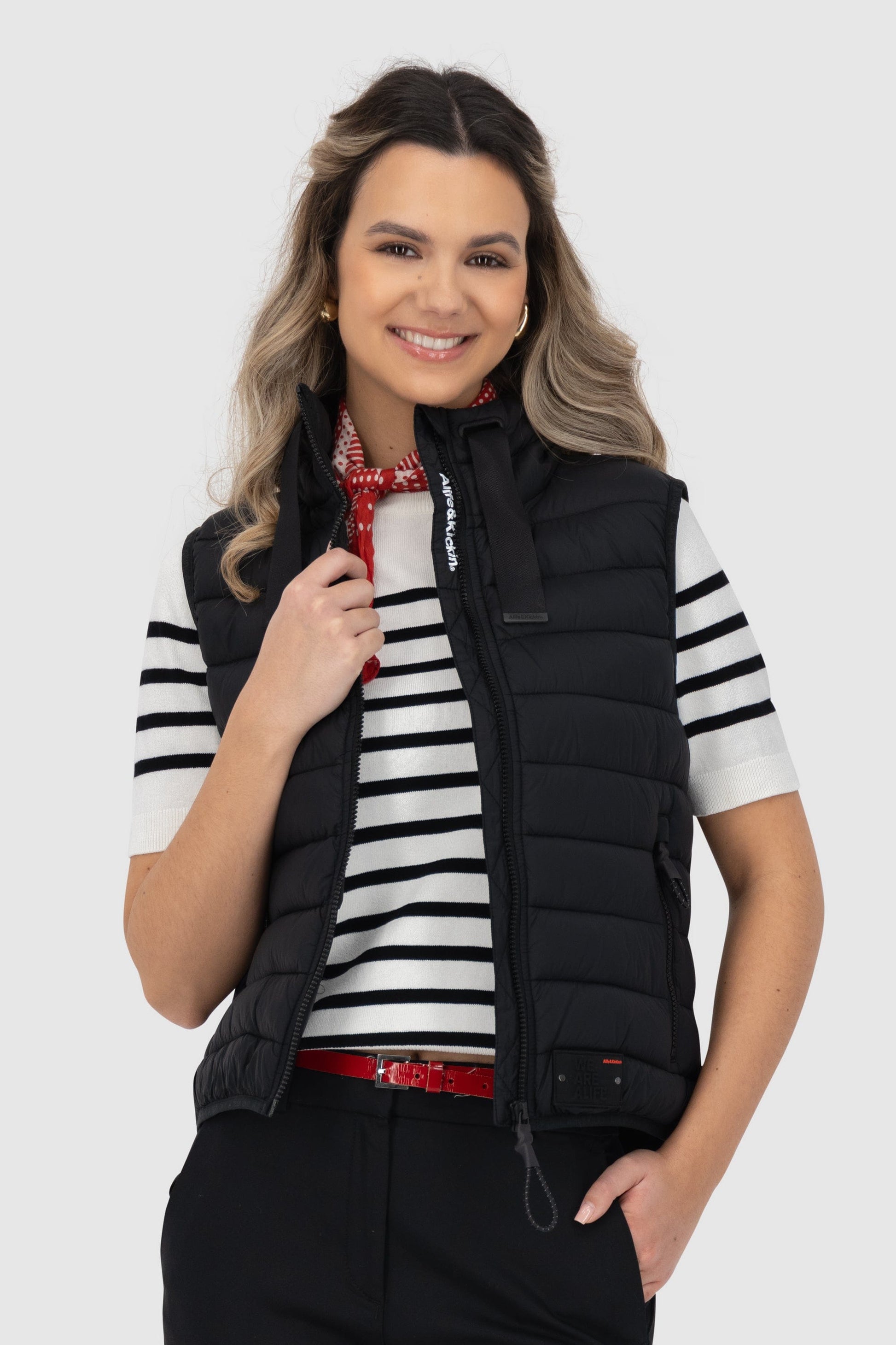 Black / XS Alife & Kickin RujaAK A Short Vest