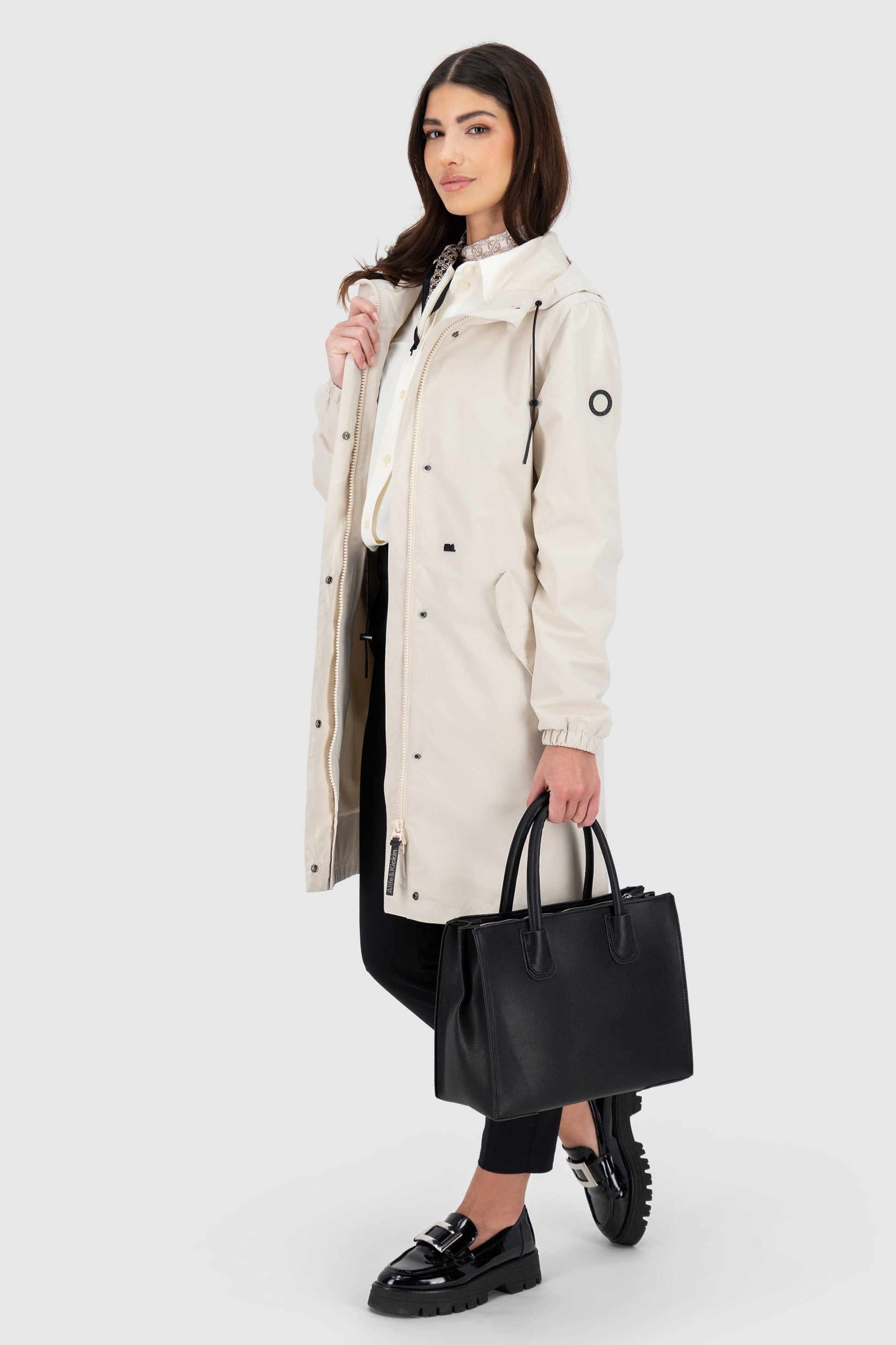 Chalk / XS Alife & Kickin FrizziAK A Parka