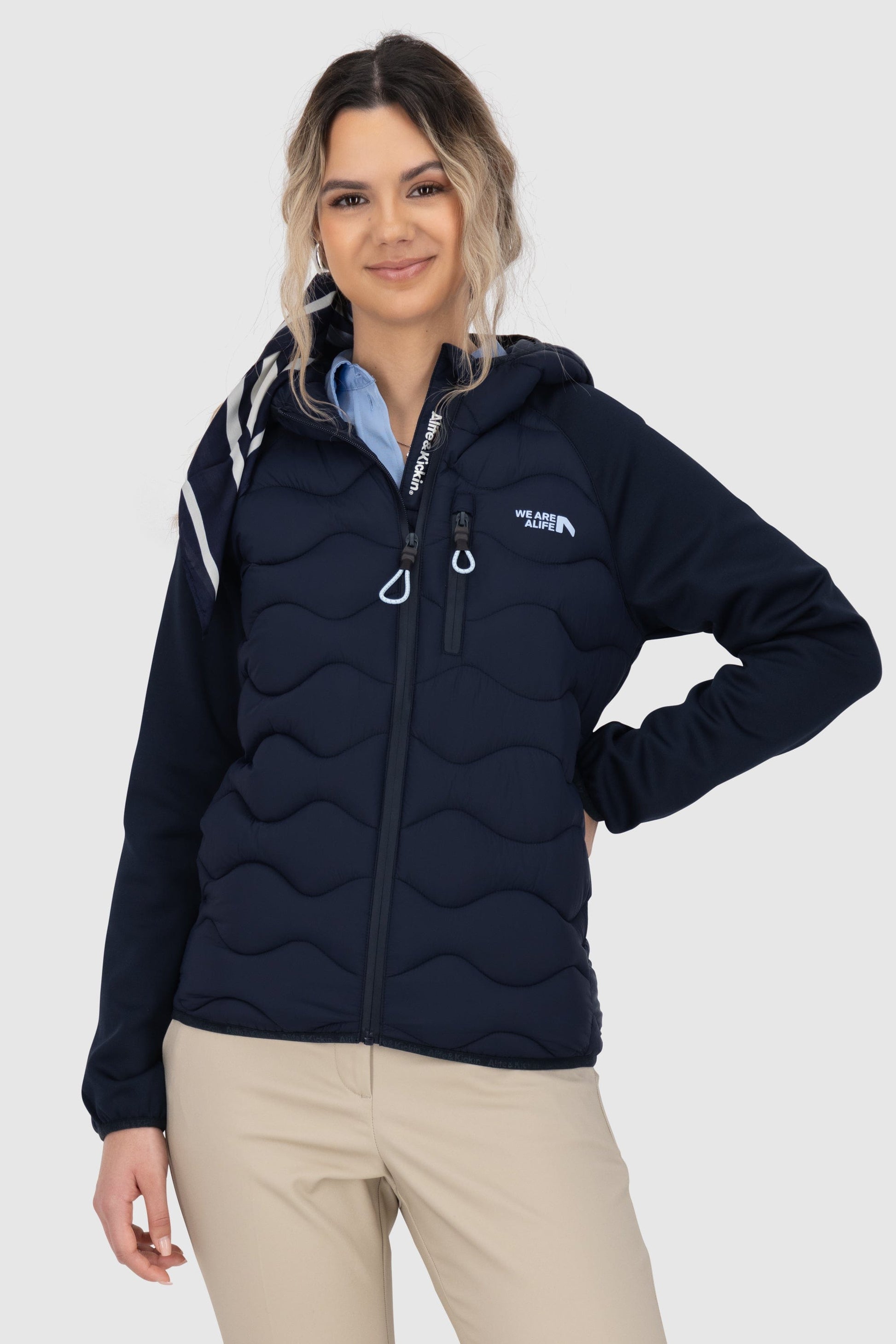 Marine / XS Alife & Kickin ArwenAK A Hybrid